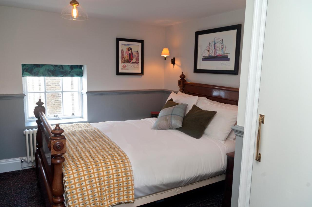 Admiral Hardy Hotel ลอนดอน ภายนอก รูปภาพ