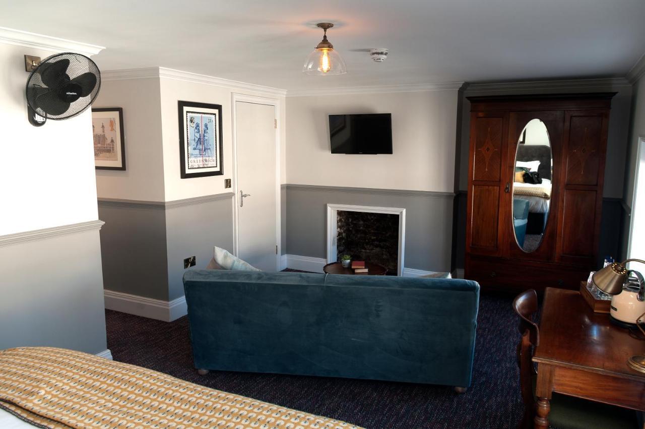 Admiral Hardy Hotel ลอนดอน ภายนอก รูปภาพ